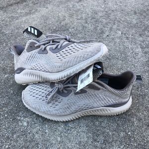 NEW Adidas Alpha Bounce W Tech Earth US6